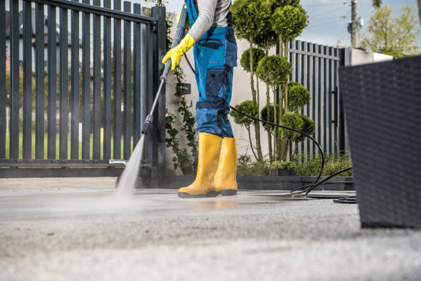 Best Commercial Building Pressure Washing  in Newpt, OR