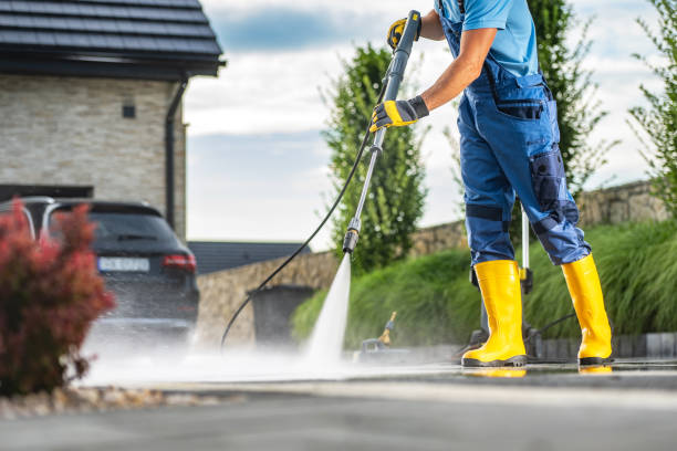 Best Deck Pressure Washing  in Newpt, OR